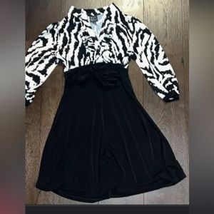 Mercer & Madison Black and White Design Dress Size 14